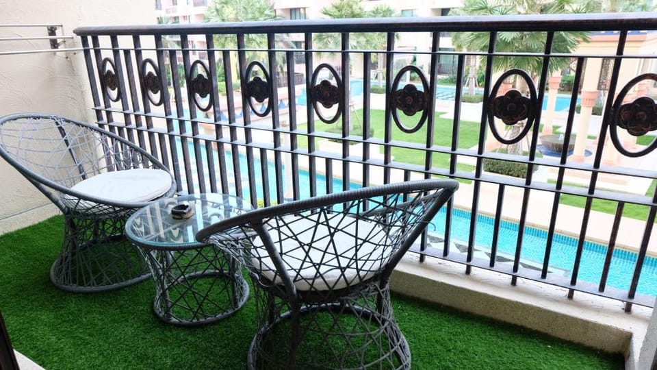 Marrakesh Huahin Condo Apartment in Nong Kae