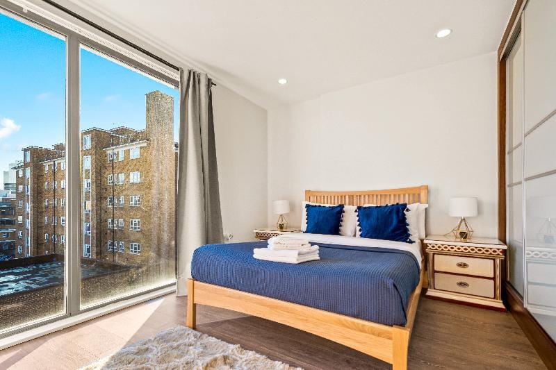 Two Bedroom Apartment in Hoxton Apartment in London Borough of Islington