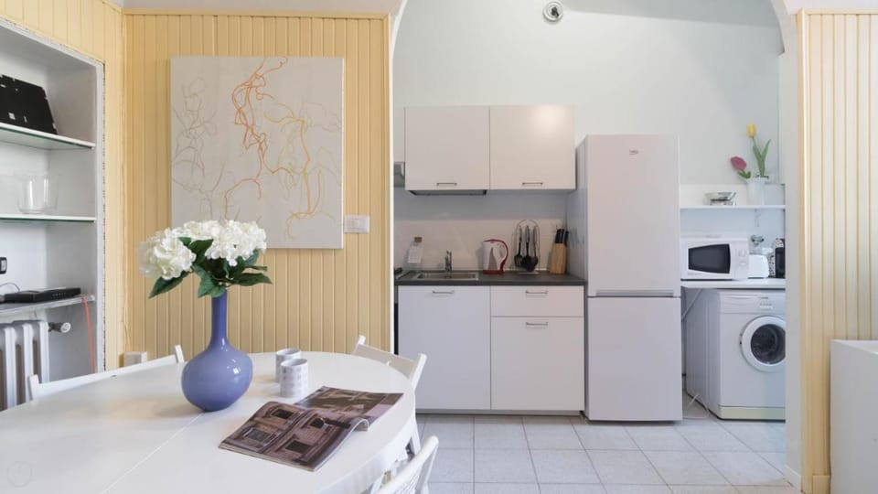 Piazza Lima 1 Apartment in Milan