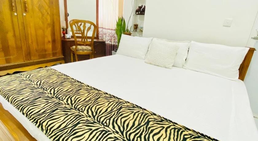 Hikka Heaven Guest House Bed and Breakfast in Hikkaduwa