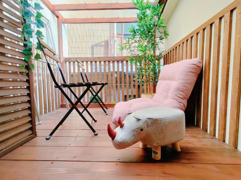 miyu Ebisu 5-minute walk to Tsutenkaku, renovated house for rent Vacation rental in Osaka