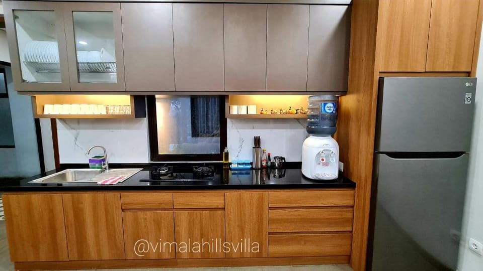 Mountain View 4BR Villa Private Pool Vimala Hills Villa in West Java