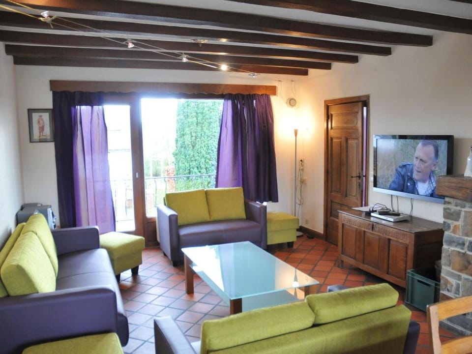 House in Noiseux with Bubble Bath  Garden Vacation rental in Wallonia, Belgium