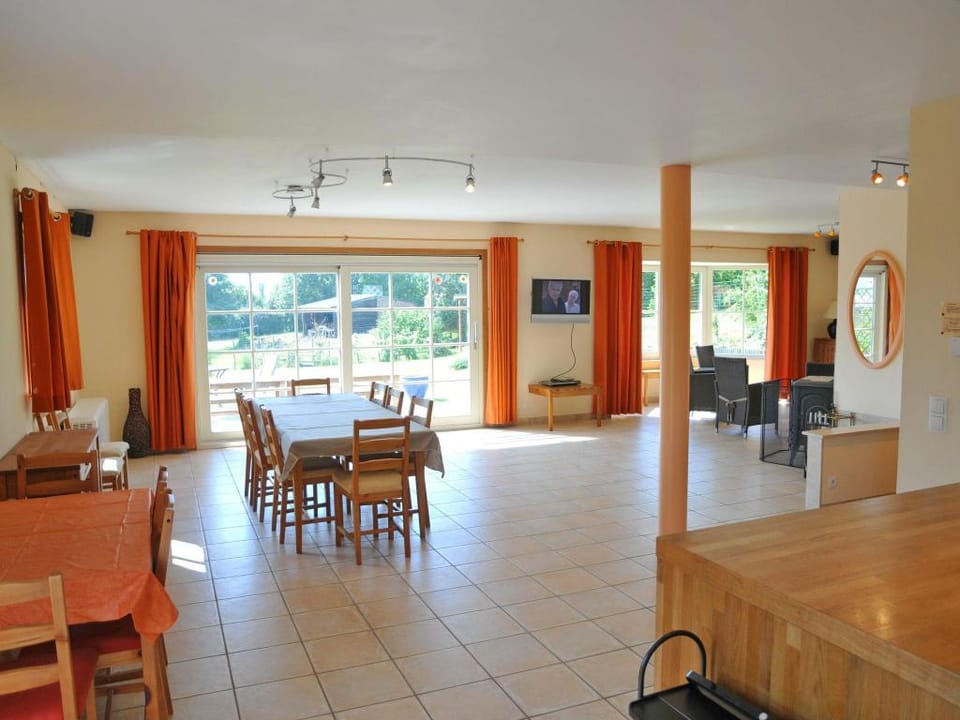 Chalet in Somme-Leuze with Hot Tub  Sauna Vacation rental in Wallonia, Belgium