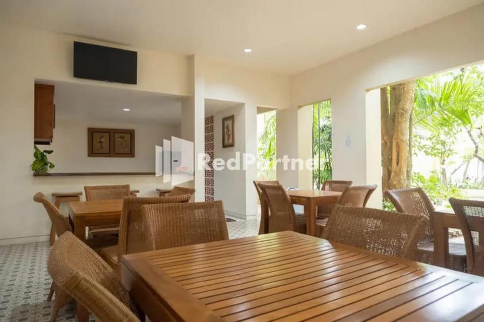 Villa Dora Jogja near Malioboro Area Mitra RedDoorz Hotel in Yogyakarta