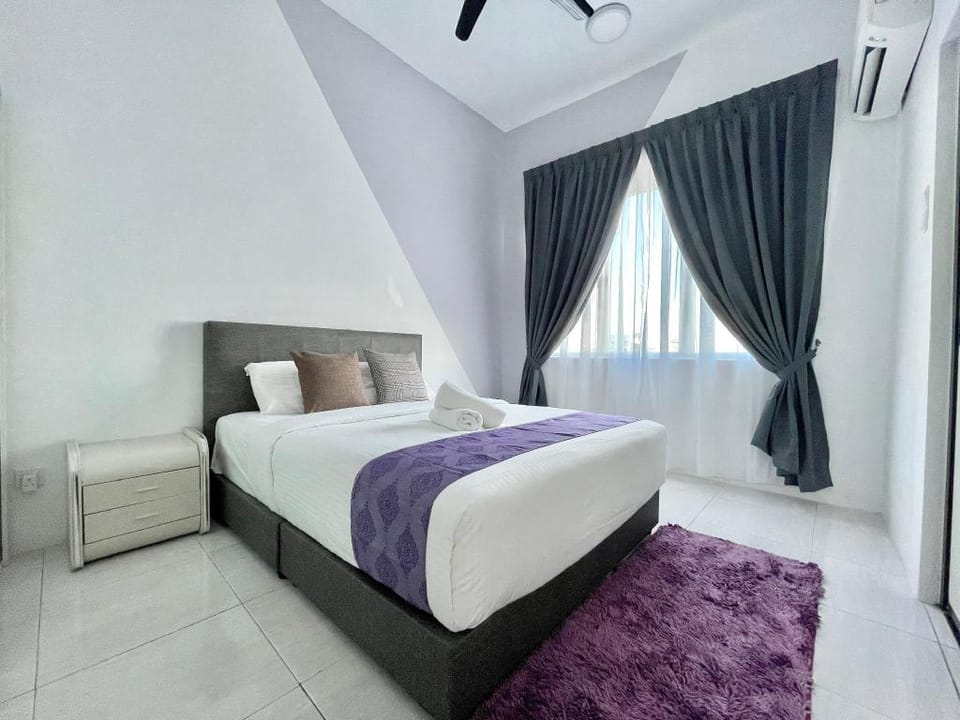 A Lovely Condo II with Sky Pool, 3R2B | 3-Minute Distance to Restaurants and Duty-Free Shops Apartment in Kedah