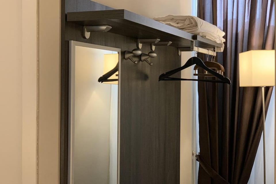 Brain Rooms & Suite Matrimoniale Economy (607) Apartment in Campania