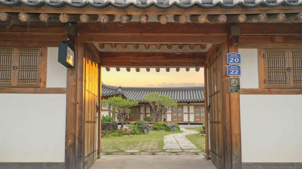 Hanok 1beonga hanok pension Bed and Breakfast in South Korea