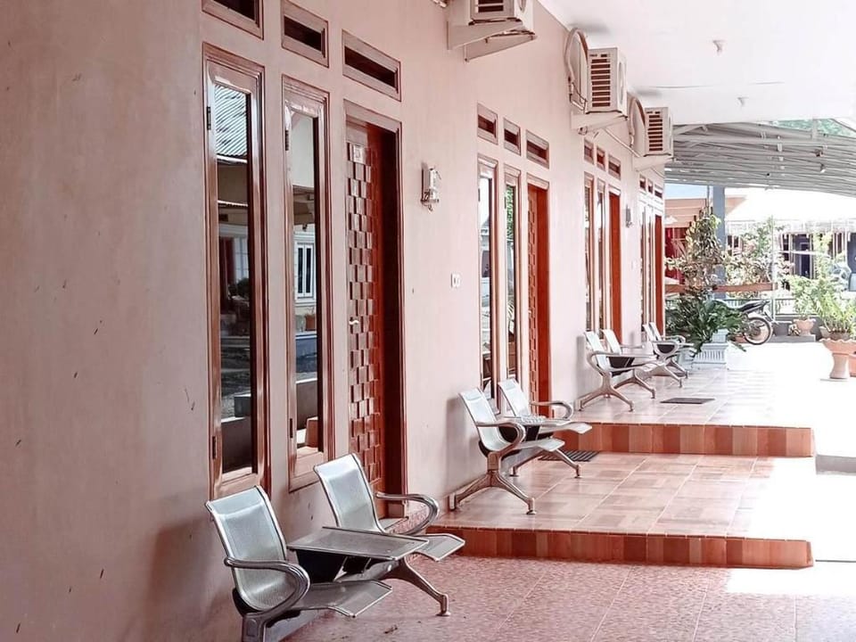 RedDoorz Syariah Near Danau Tes Bengkulu Hotel in Indonesia