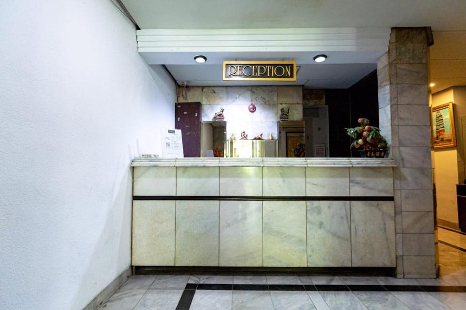Urbanview Hotel P Residence Asemka Hotel in Jakarta