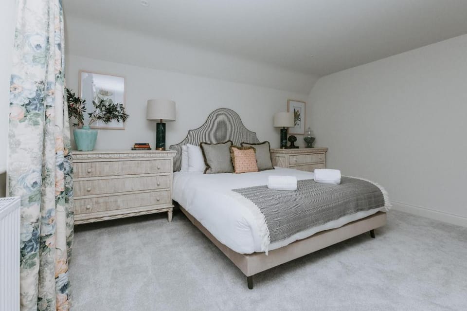 Hayward House, Hot Tub, Large Garden Vacation rental in South Oxfordshire District