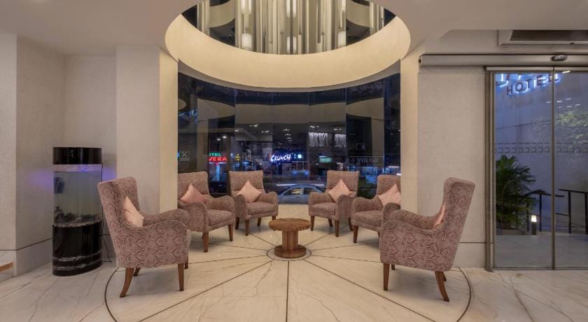 De Glance Hotel Hotel in Gujarat
