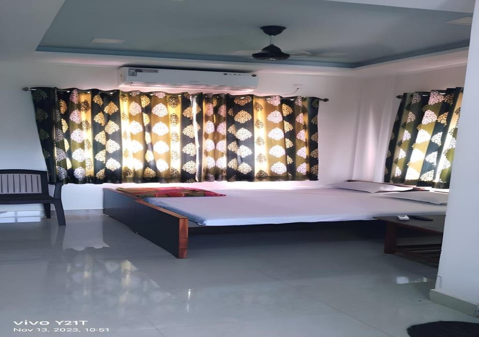 Shri Atithi Executive Hotel in Maharashtra