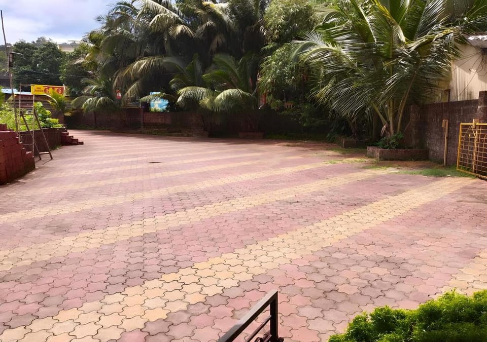 Shri Atithi Executive Hotel in Maharashtra