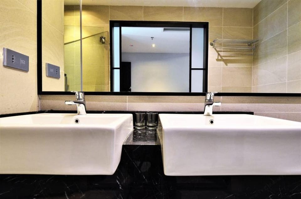 Charming 1- bedroom hotel with pool  Apartment in Federal Territory of Kuala Lumpur
