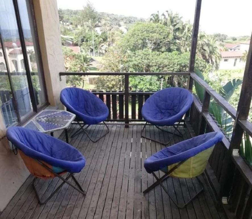 Two lovey sea facing budget apartments Vacation rental in KwaZulu-Natal