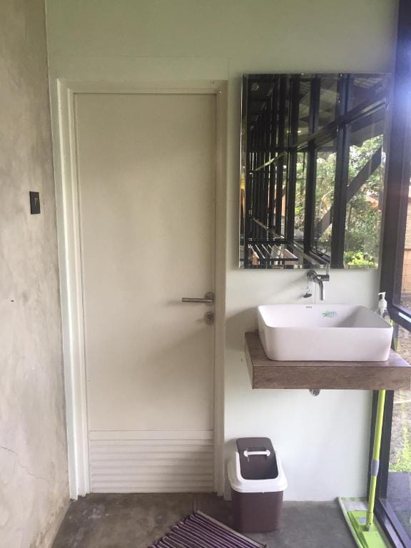 Villa 2 Lt 500M2 Di Perkotaan Margahayu Bandung Villa in Bandung