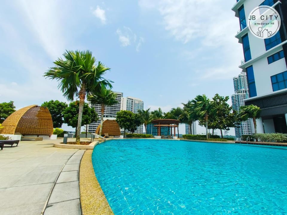 Almas Netflix Suites Wi-Fi by RR JBcity Apartment in Johor