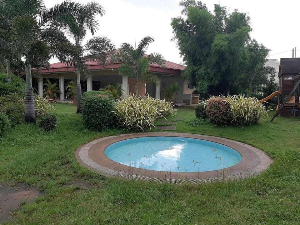 Whole House near Enchanted Kingdom, Markets, Malls Vacation rental in Santa Rosa