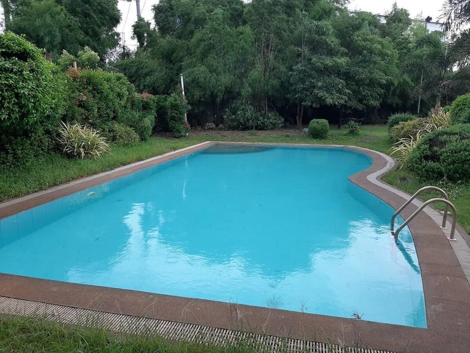 Whole House near Enchanted Kingdom, Markets, Malls Vacation rental in Santa Rosa