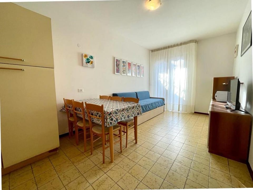 apartment with terrace for 5 people near the beach Apartment in Porto Santa Margherita
