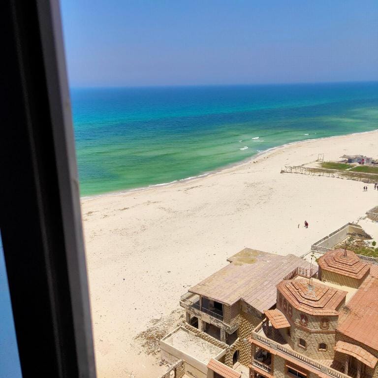 Flores casas de playa (Lovely condo with sea view) Apartment in Alexandria Governorate