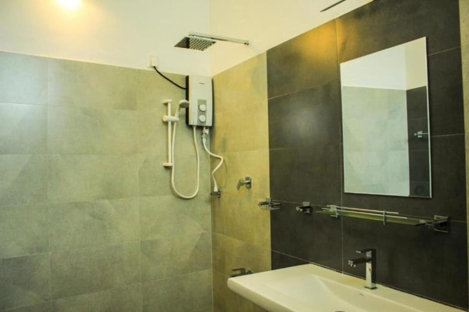 Tunnel Edge Residencies? Villa in Galle