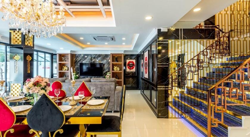 Exquisite Pool Villa K - Pattaya 6BD Pool Villa Villa in Pattaya City