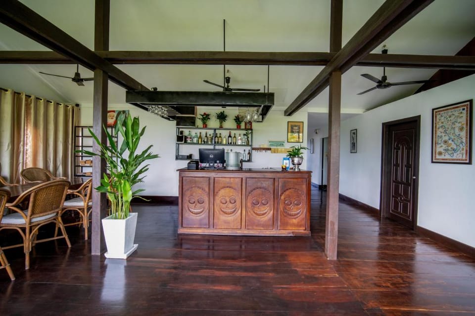 Pomelo Travel Outpost Cambodia ដំណាក់ភ្នំក្រោម Bed and Breakfast in Krong Siem Reap