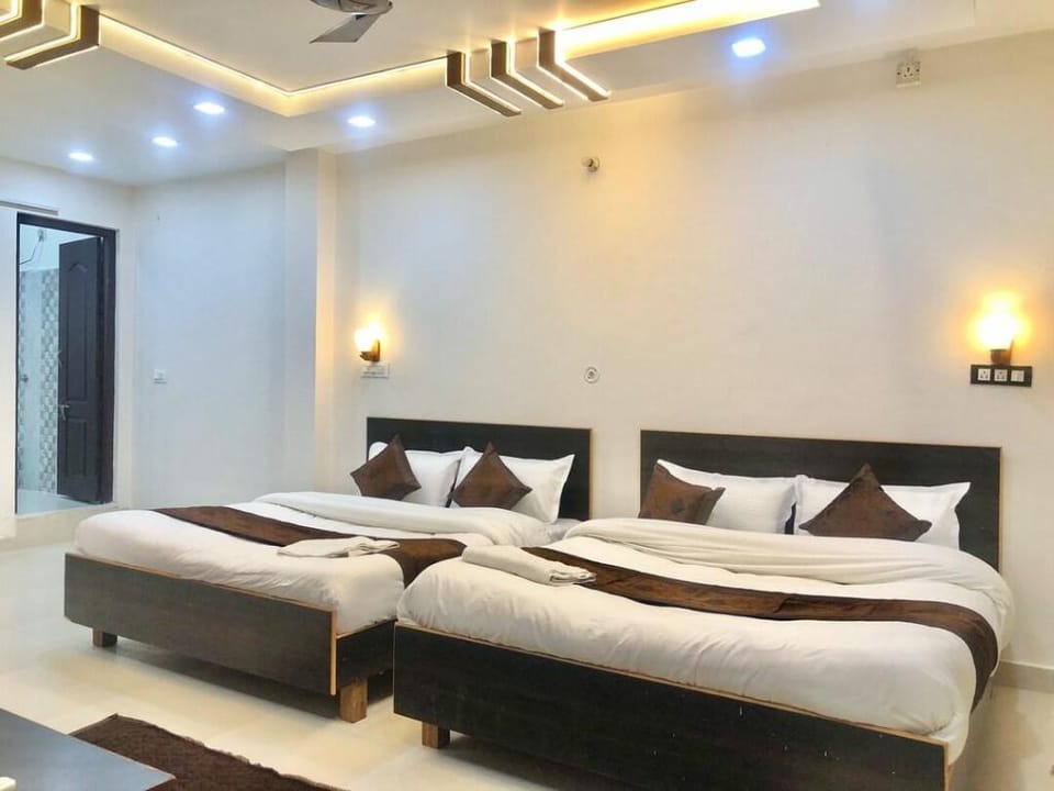 OYO HOME 84603 Trinetra Guest House Hotel in Rishikesh