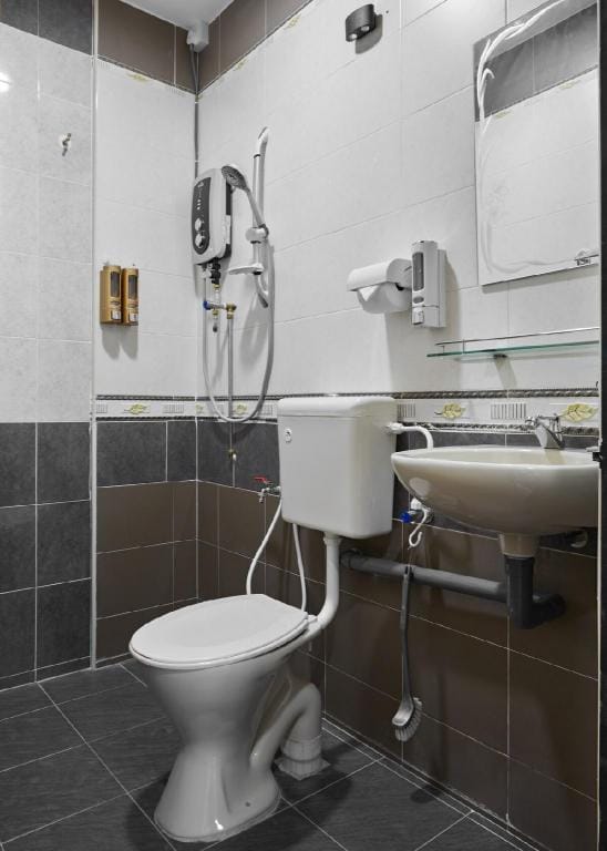 Ipoh ComfortHomestay, 4-10pax 10mins to attraction Vacation rental in Ipoh