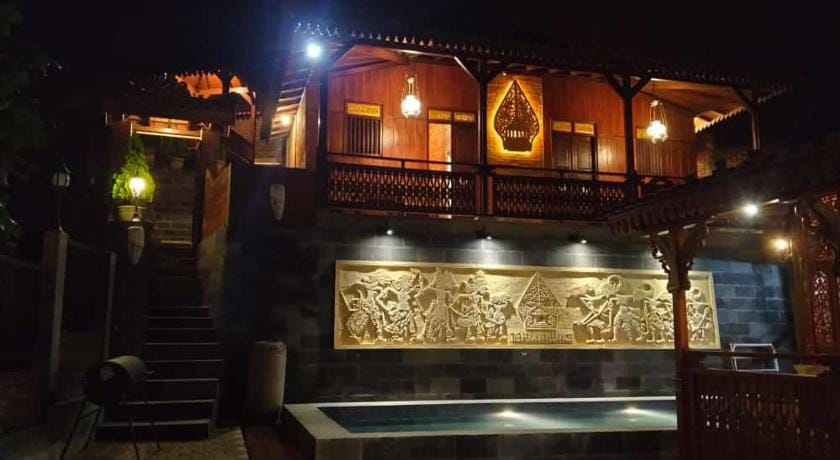 The Pekayon Villa Pacet Villa in East Java