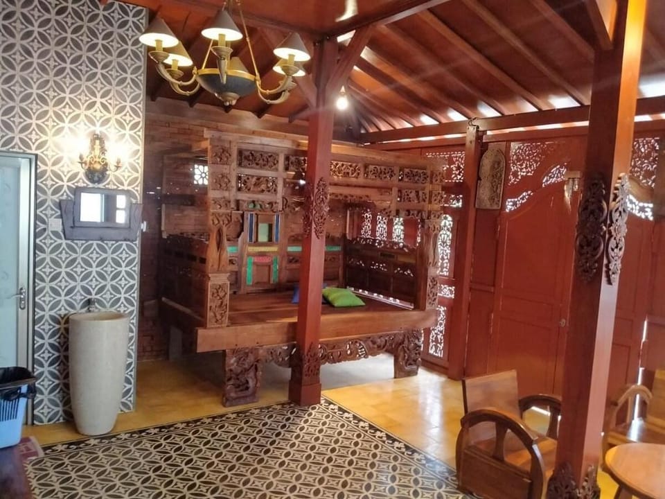 The Pekayon Villa Pacet Villa in East Java