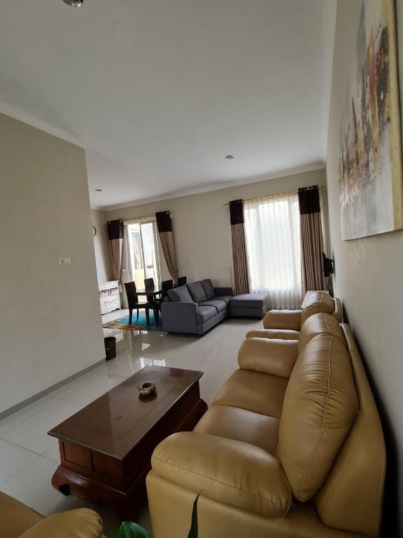 Samadi Homestay Batu Villa in Batu