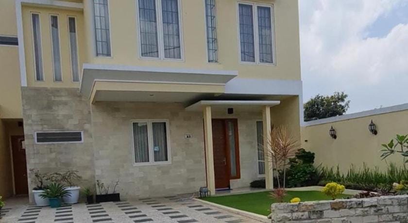 Samadi Homestay Batu Villa in Batu