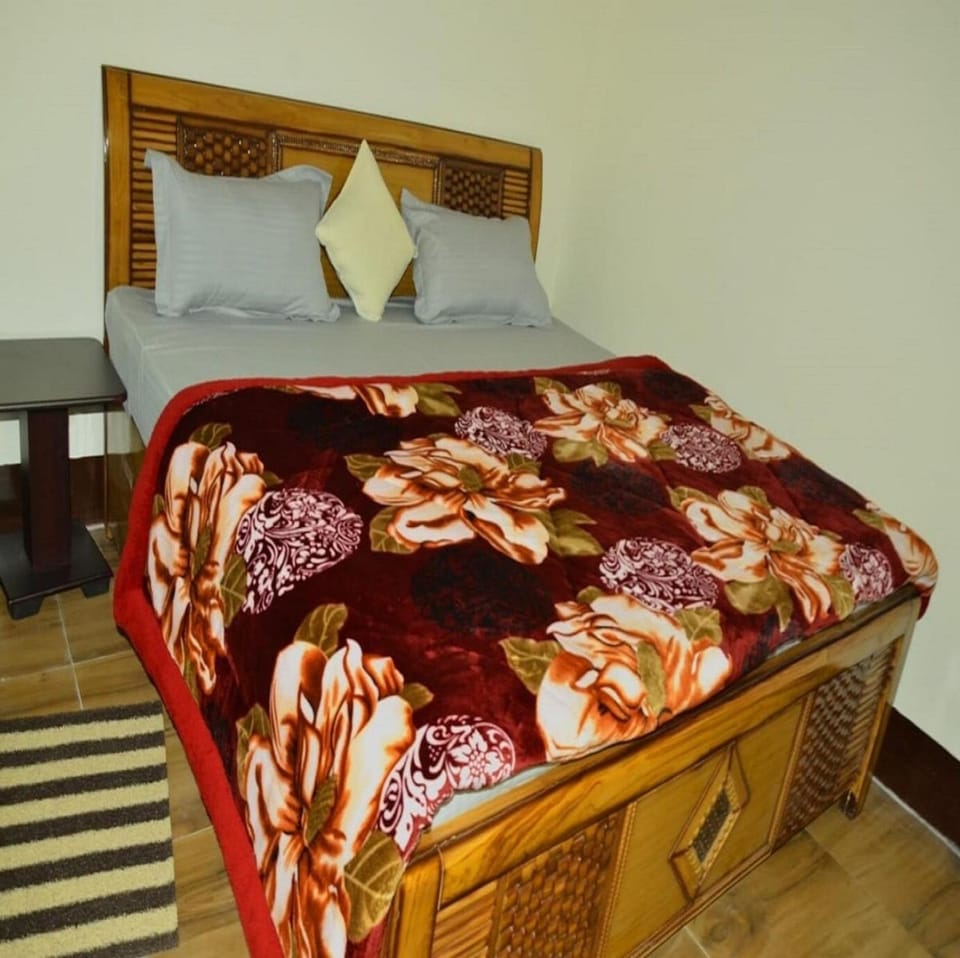 Snow Hills Homestay by StayApart, Ukhimath Vacation rental in Uttarakhand