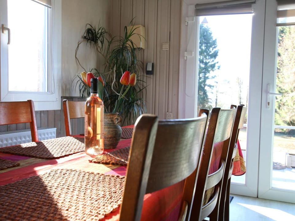 Charming Chalet in Transinne Vacation rental in Wallonia, Belgium