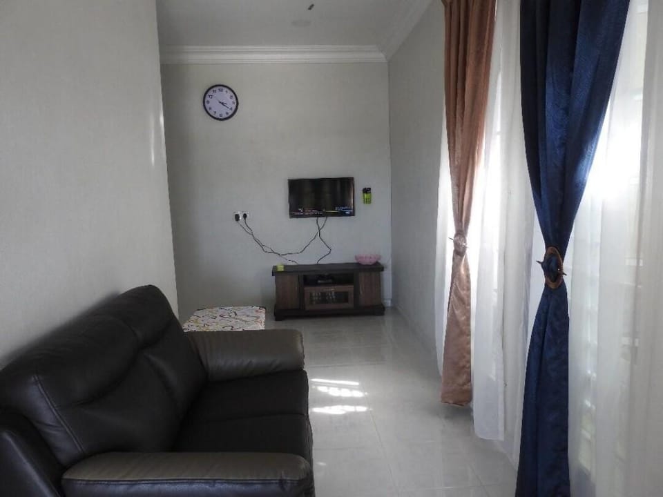 Aryan G100 Homestay Vacation rental in Besut