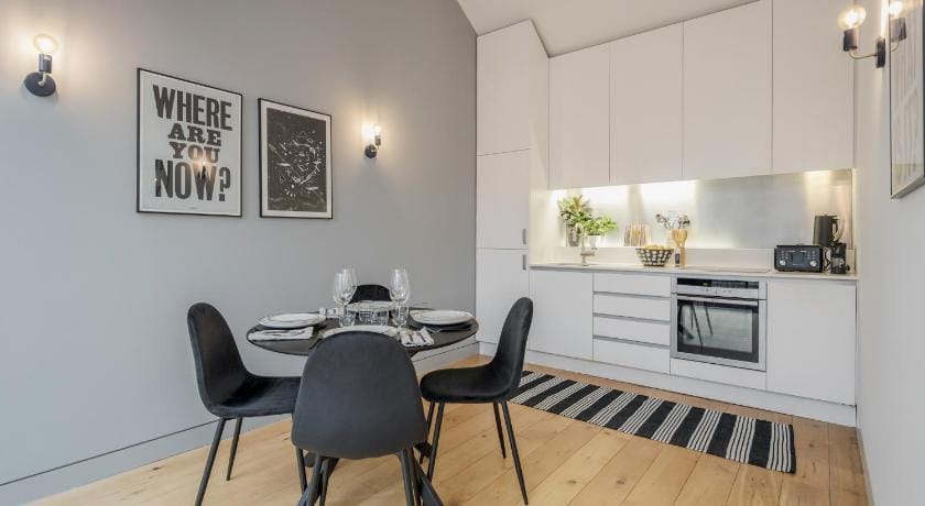 Stay Kula London - Holborn Apartment in London Borough of Islington