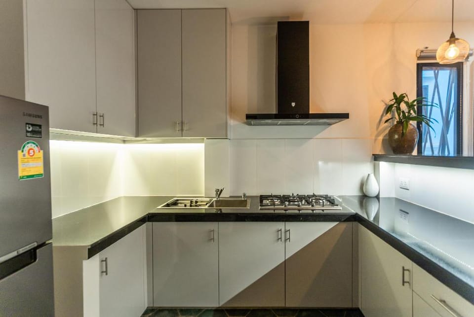 Three-Bedrooms Family Suite, 2 mins to Pub Street Apartment in Krong Siem Reap