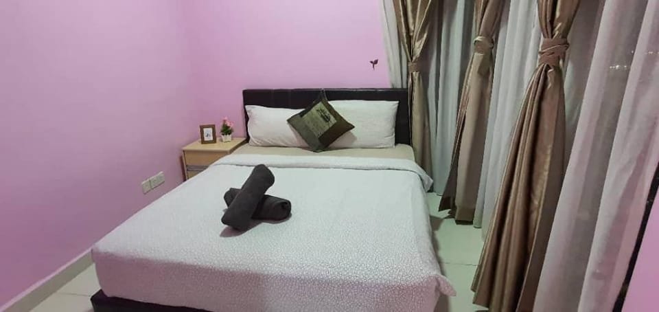Regalia Three Bedrooms KLCC - By Staycation Homes Apartment in Federal Territory of Kuala Lumpur