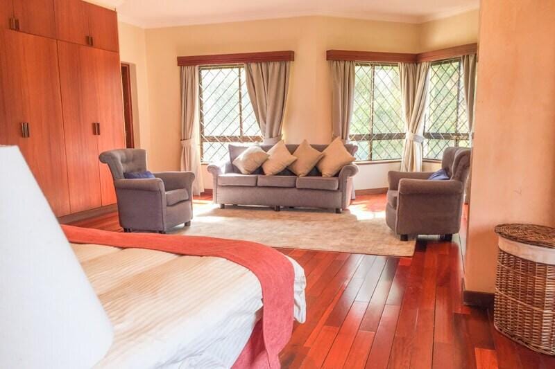 Adorable 3 bedroom with pool and play area Vacation rental in Nairobi