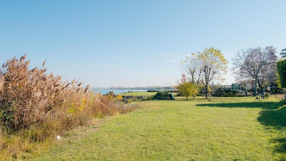 Vista Lago Apartment - Italian Homing Apartment in Sirmione
