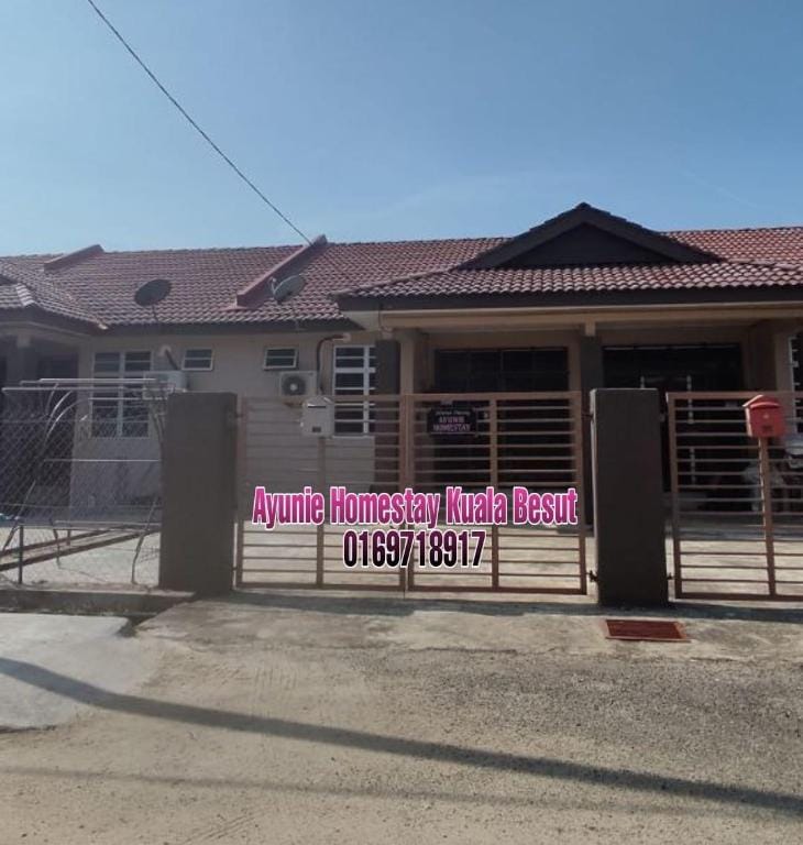 Ayuni Homestay Kuala Besut Terengganu Vacation rental in Besut