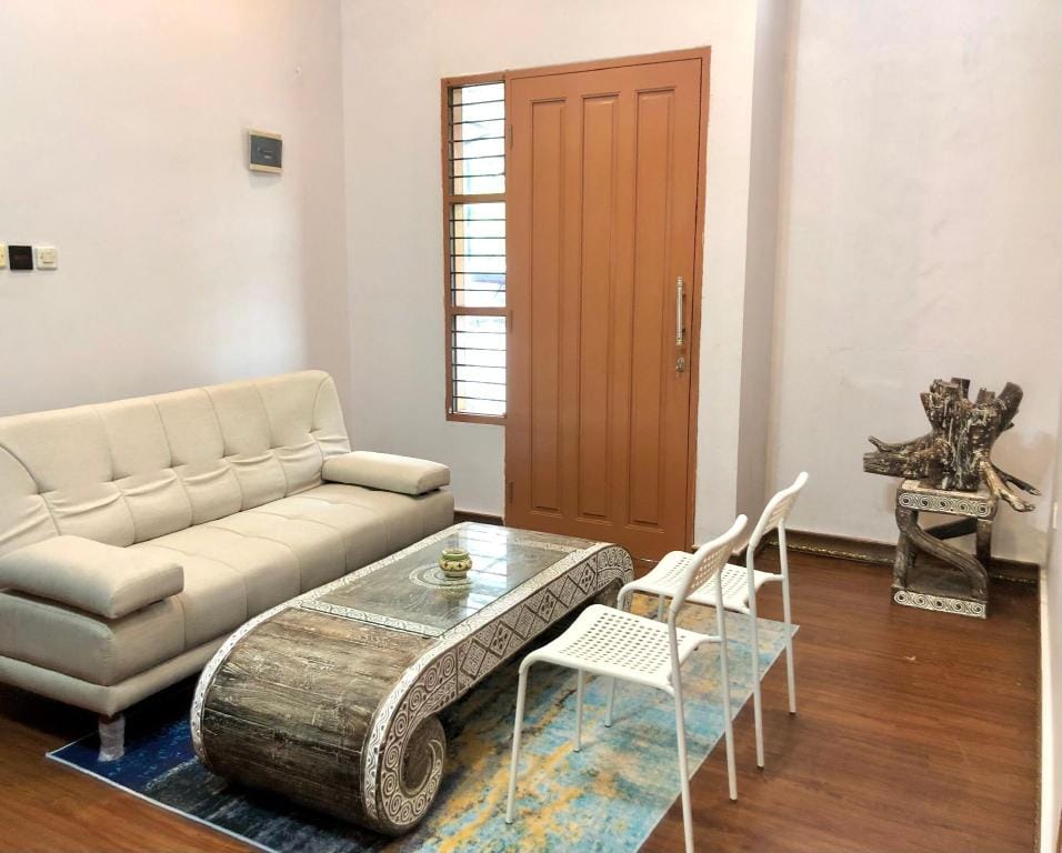 Entire House in BSD with a Jacuzzi Vacation rental in West Java