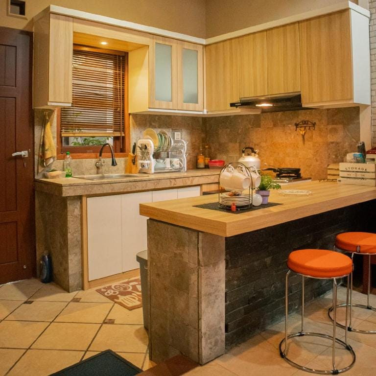 Bubat 106 Guest House Vacation rental in Bandung