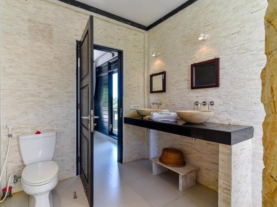 Villa Rans Kopo Dengan Fasilitas Full Private Villa in Cisarua