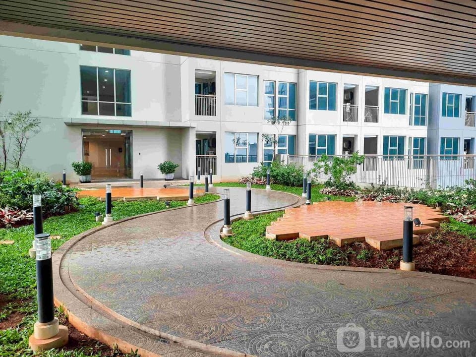 Nice & Modern Studio Tamansari Iswara By Travelio Apartment in West Java