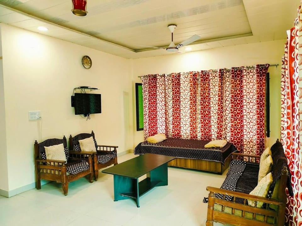 Sai Homestay/3BHK Cottage/Kasauli/Hills View Vacation rental in Himachal Pradesh