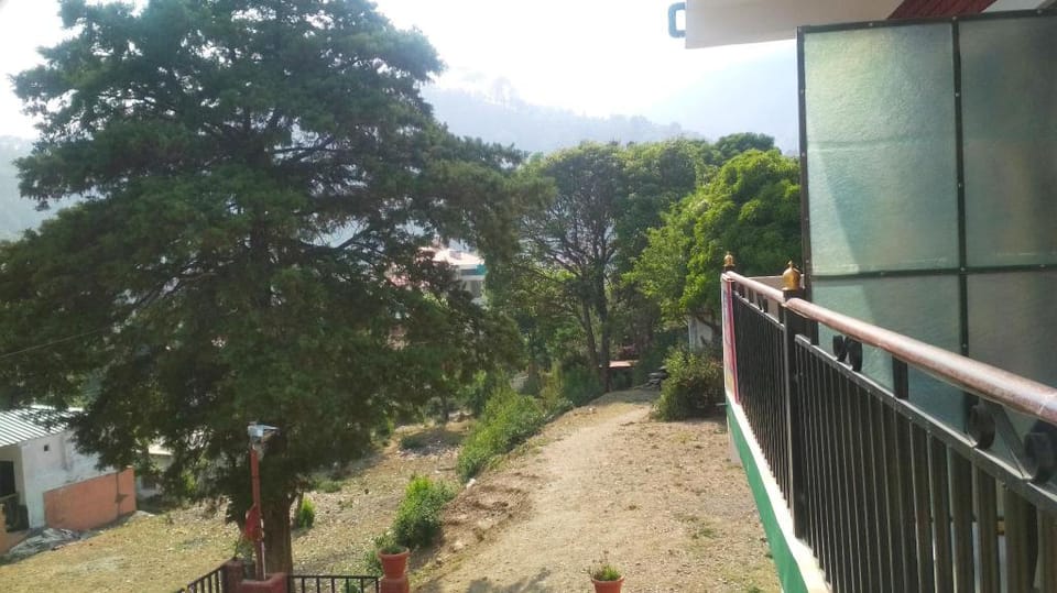 Four Season Homestay Bhowali Bhimtal Apartment in Uttarakhand
